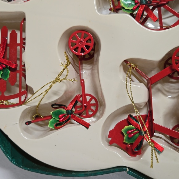 Vintage Christmas Ornaments SET of 15 Different Metal Red Green 1½ - 4" Retro - Picture 8 of 17